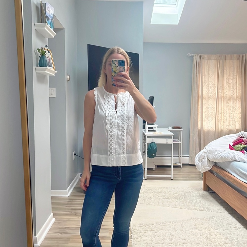 J Crew point sur sleeveless blouse